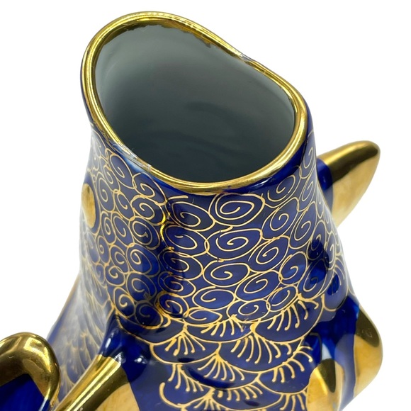 Asian Themed Vintage Colbalt Blue and Gold Koi Carp Open Mouth Fish Vase 6" Tall - Picture 9 of 13